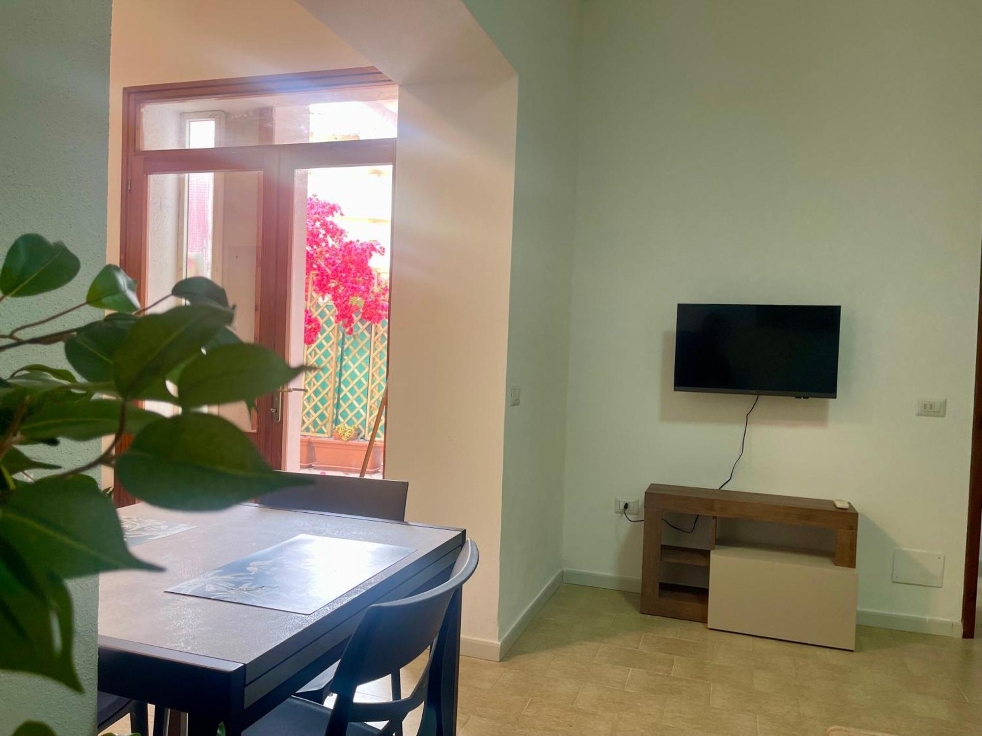 Le Calle Homes Apartment *